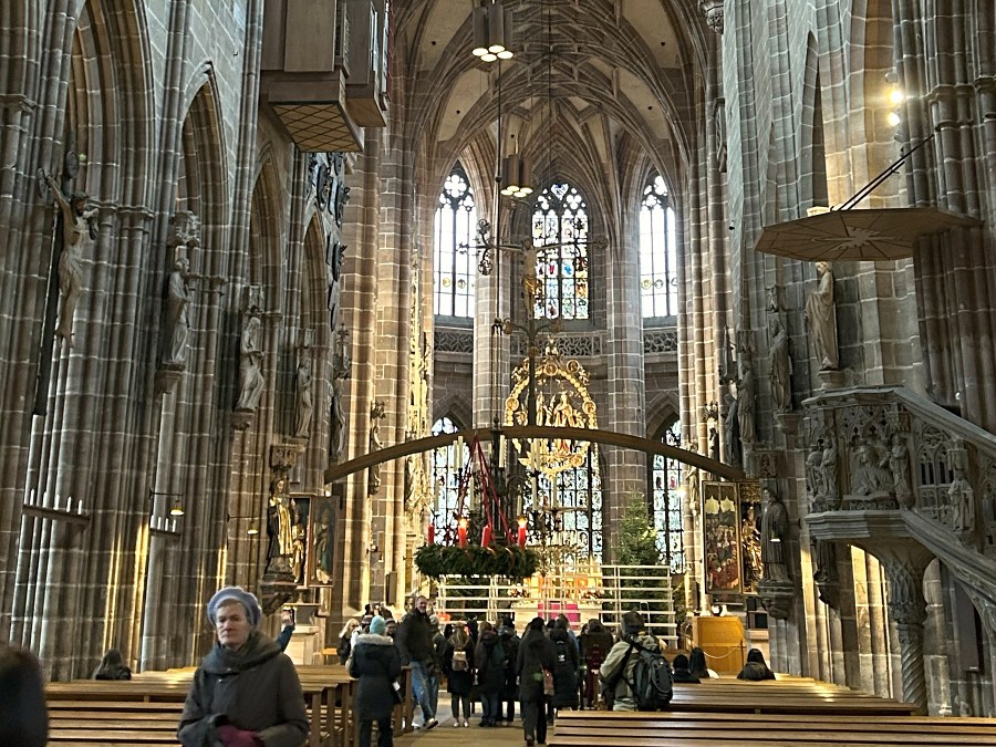 Interiér kostela